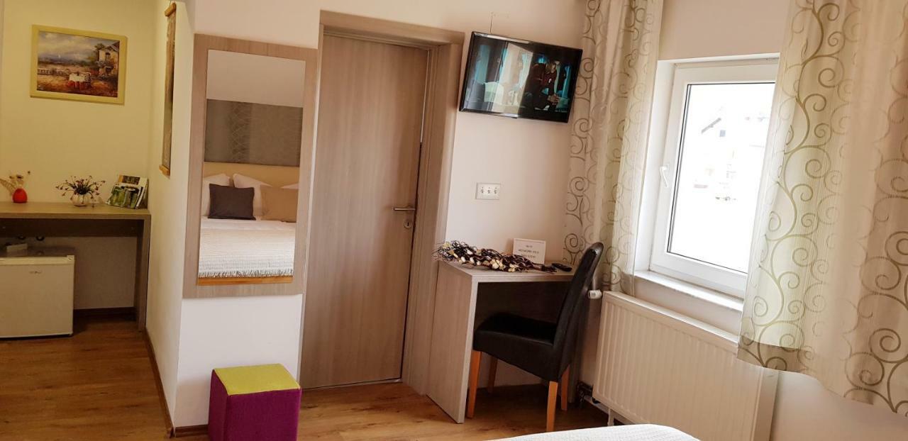 Rooms Velo Кореница Экстерьер фото