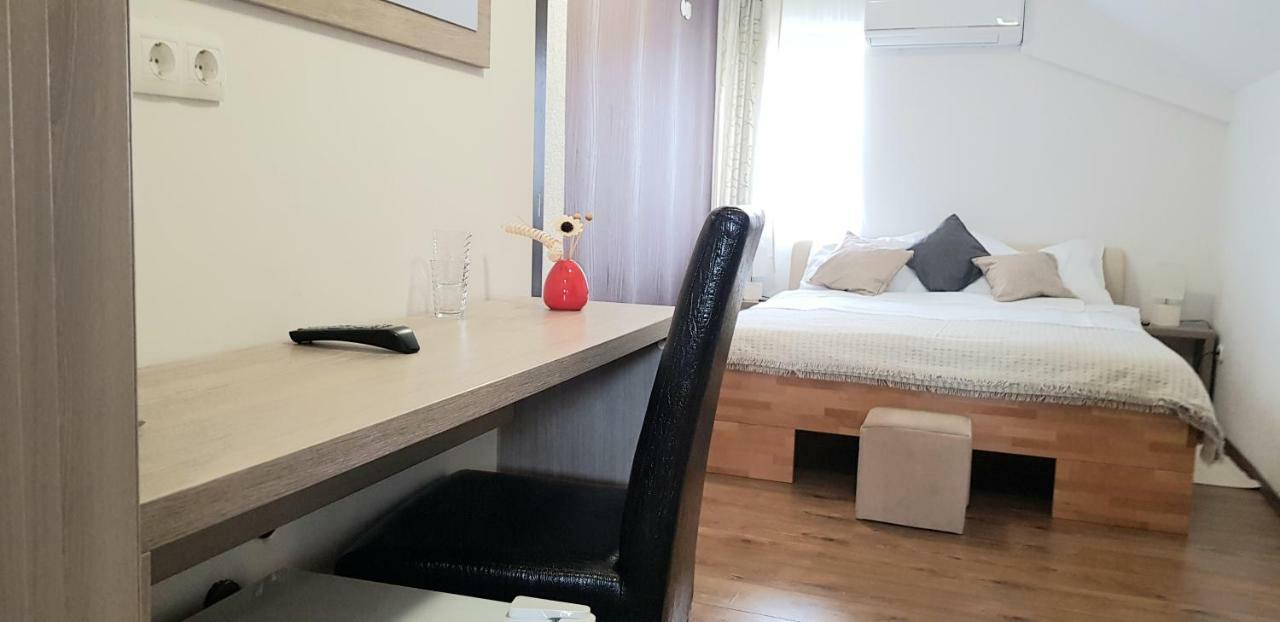 Rooms Velo Кореница Экстерьер фото