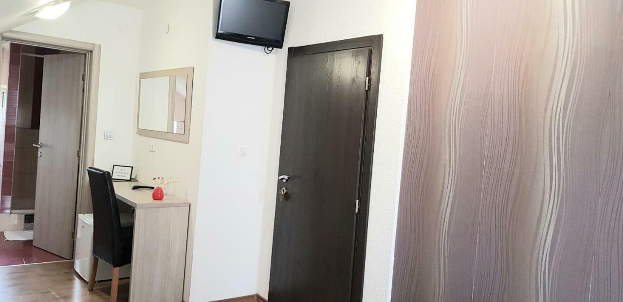 Rooms Velo Кореница Экстерьер фото